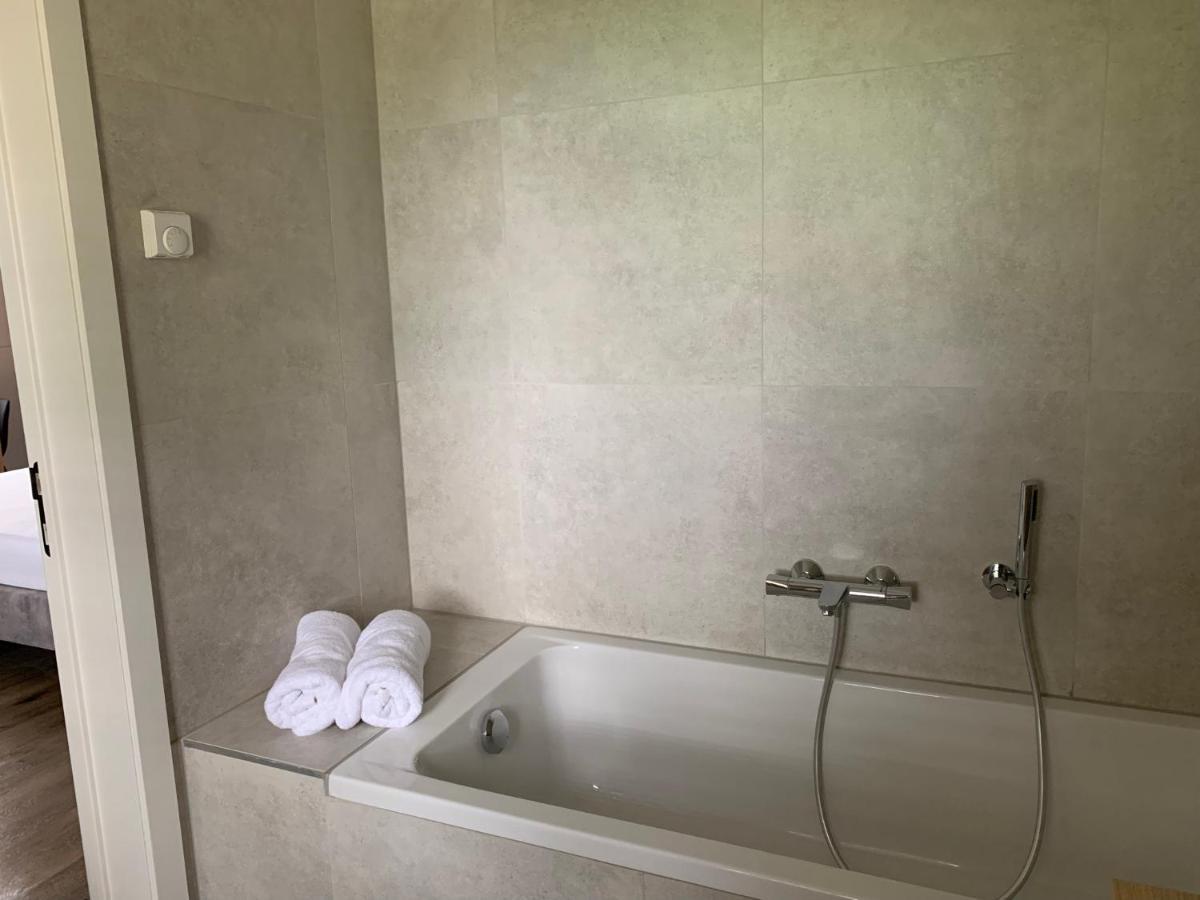 B&B Elzartwinning Hasselt Exteriör bild
